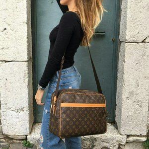 Authentic Louis Vuitton reporter gm monogrram